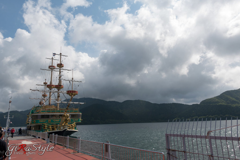 hakone-ferry