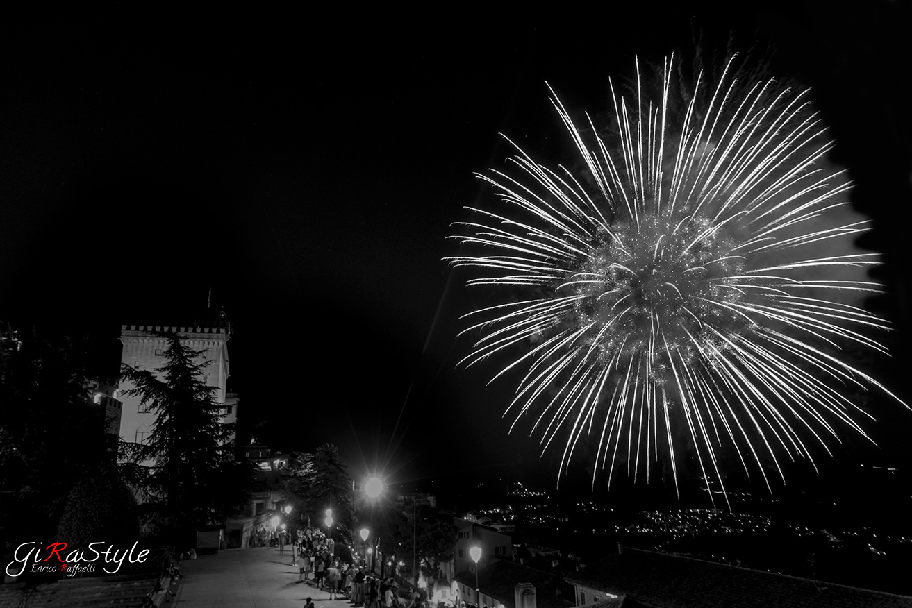spettacolo dei fuochi d'artificio a San Marino